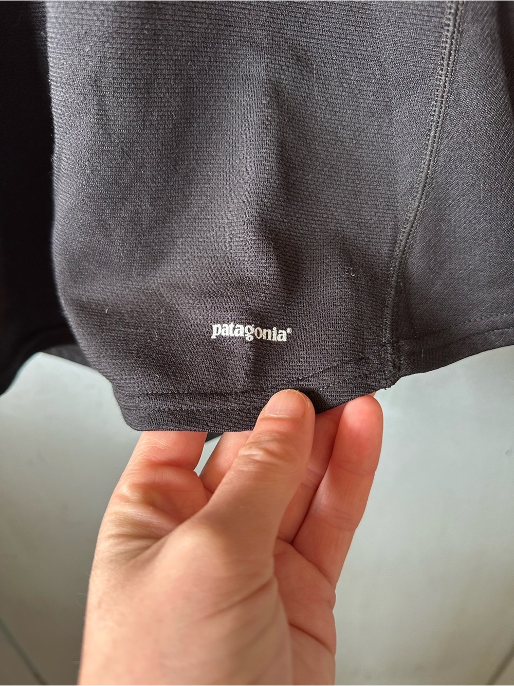 Patagonia Performance Base Layer Black Long Sleeve Crew Neck Top - Picture 4 of 10